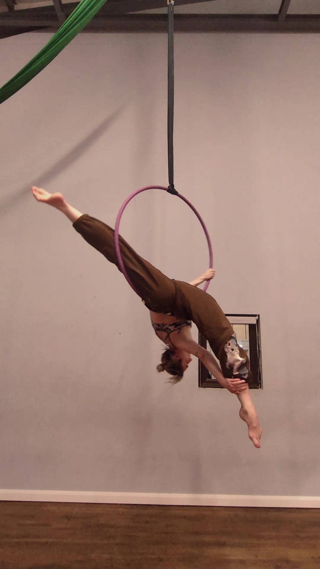 @CourtneyAnneAerial