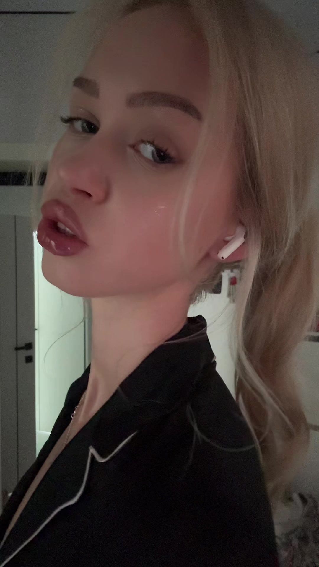 @tgk:vika blondie