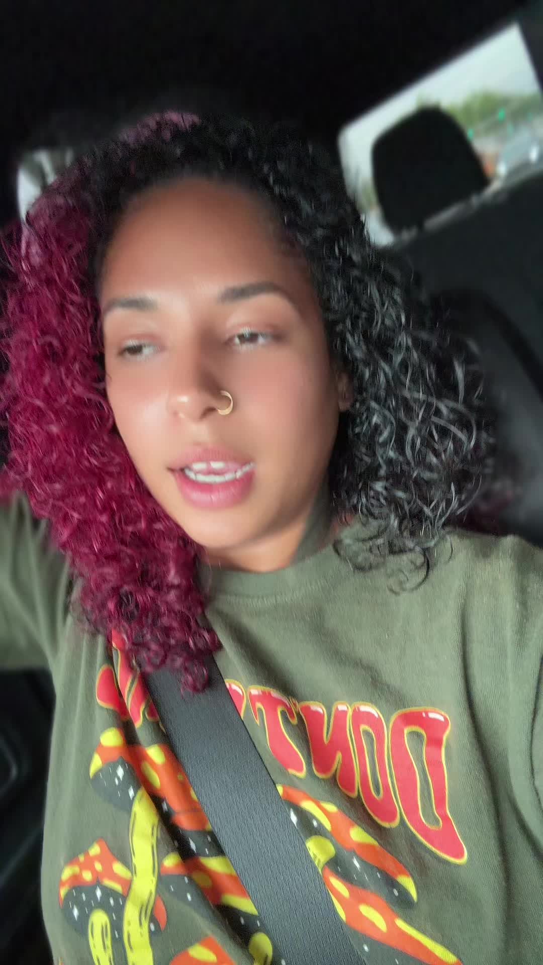 @ShhmoneyCurl
