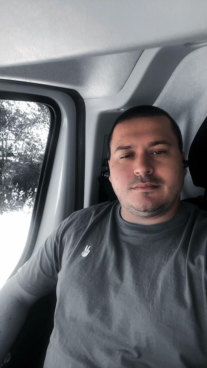 @Alexandru Tănase