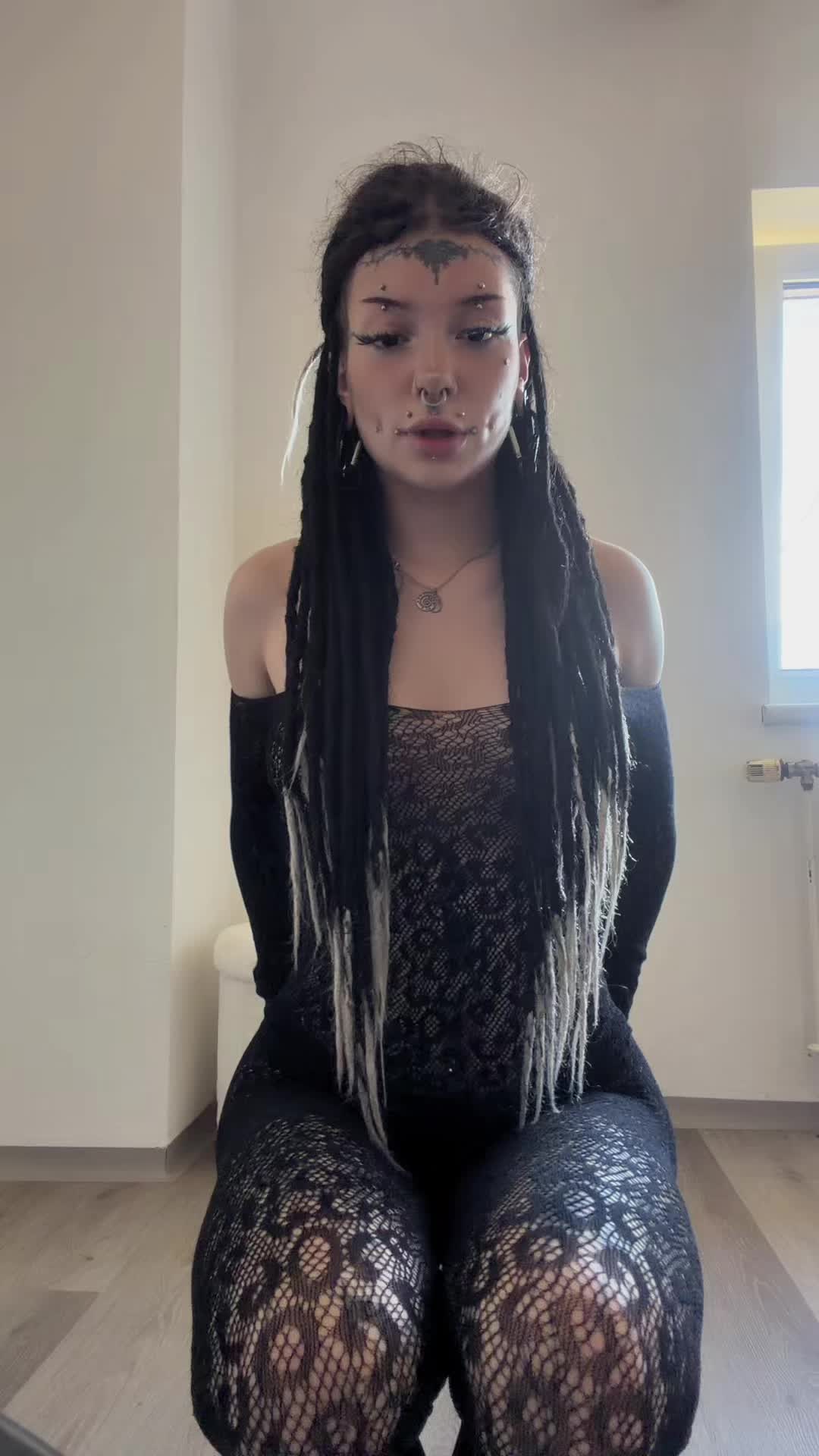 @nessamik2.3