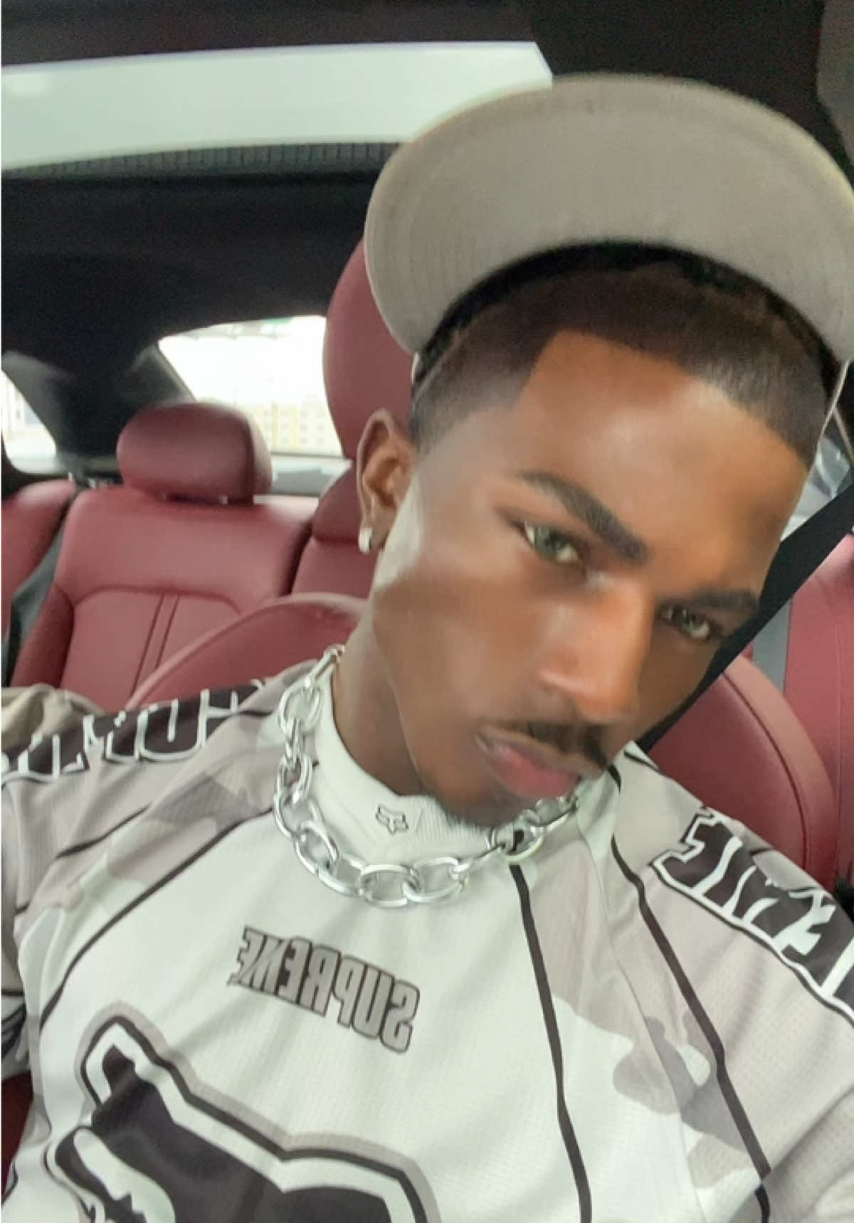 @8