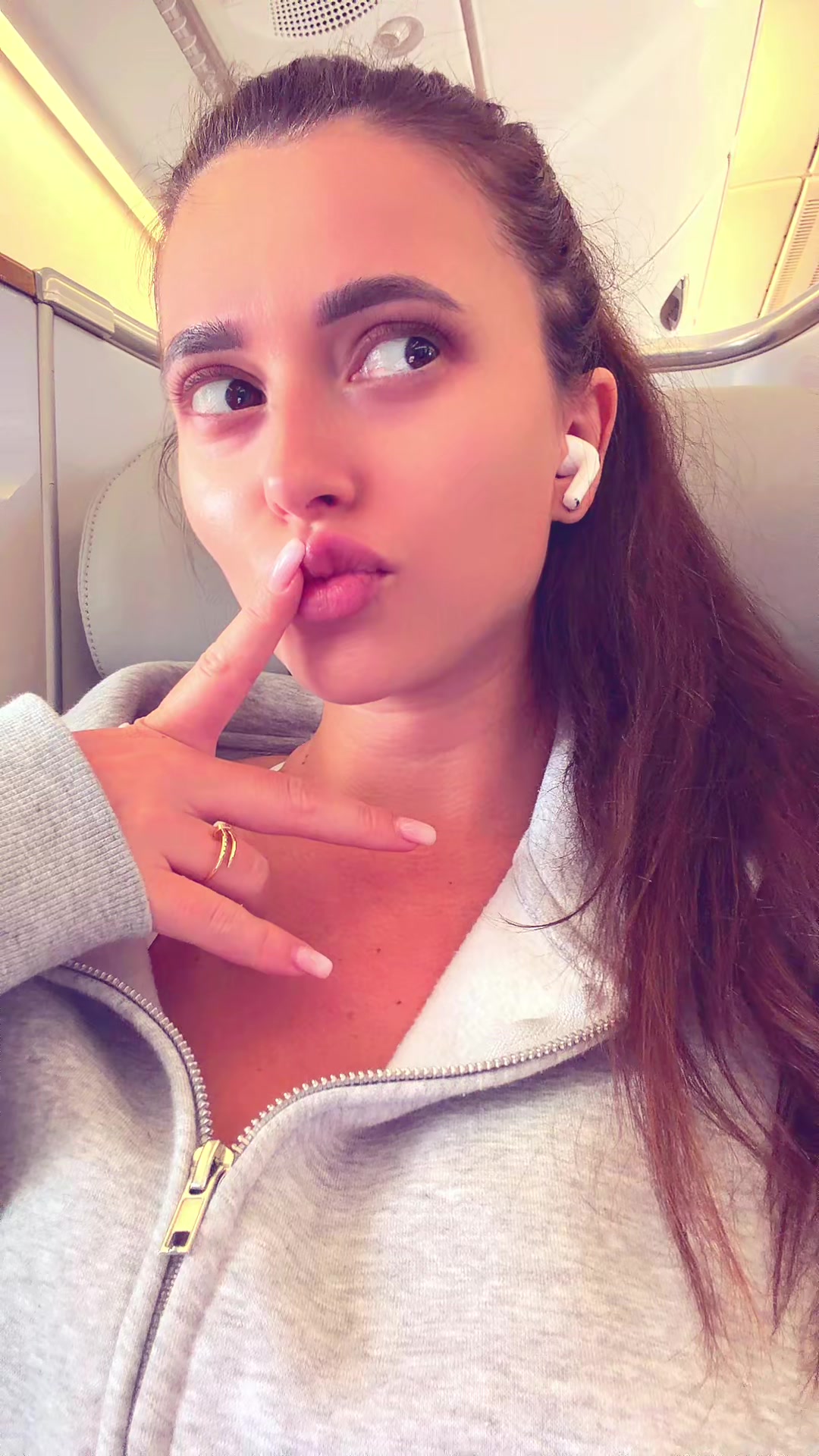 @cristyren