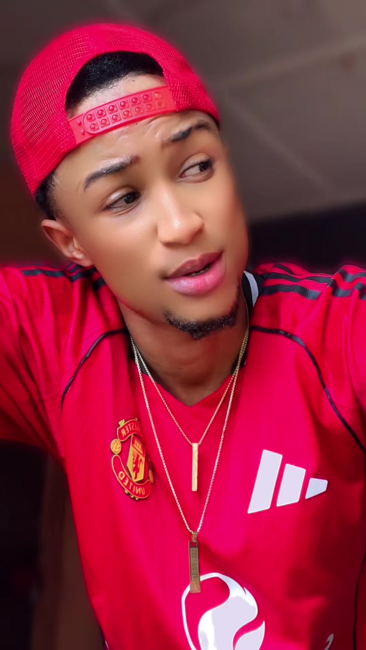 @𝐀𝐋𝐌𝐈𝐍𝐄  𝐃𝐈𝐀𝐋𝐋𝐎 🕌