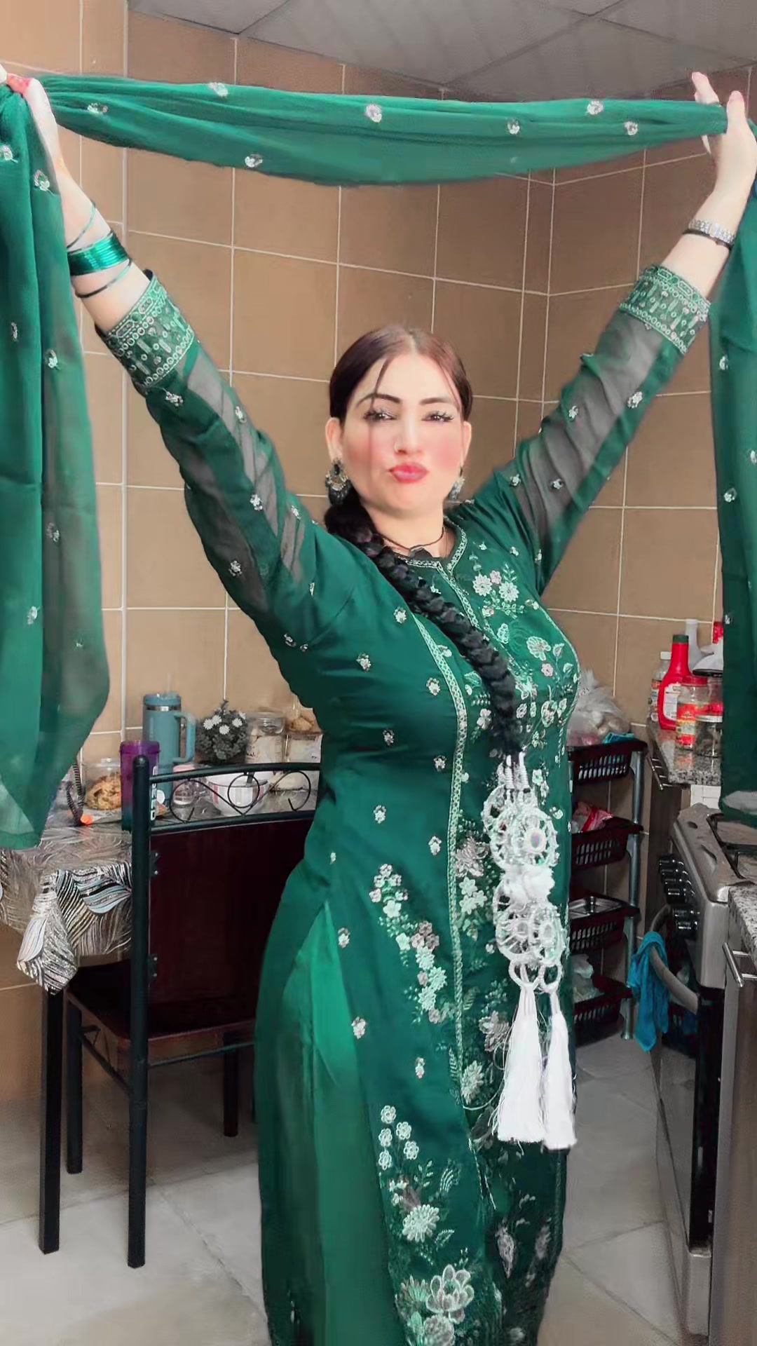 @🇵🇰𝚉𝚊𝚛𝚊 𝙱𝚞𝚝𝚝🇦🇪