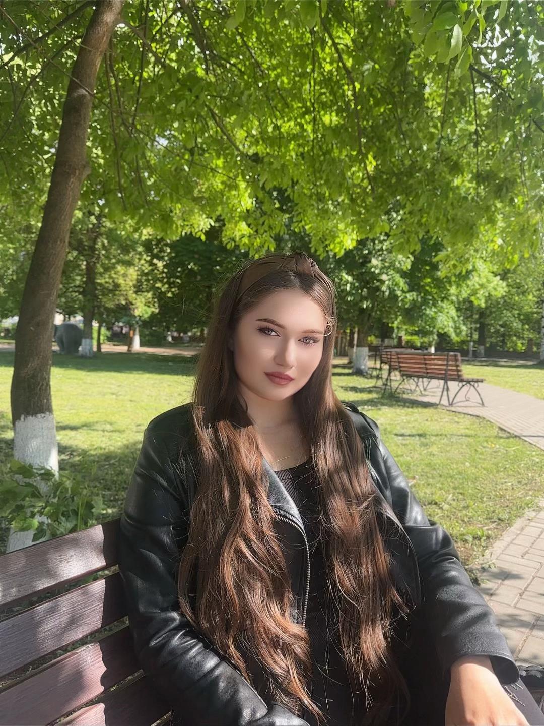 @👸🏻🖤