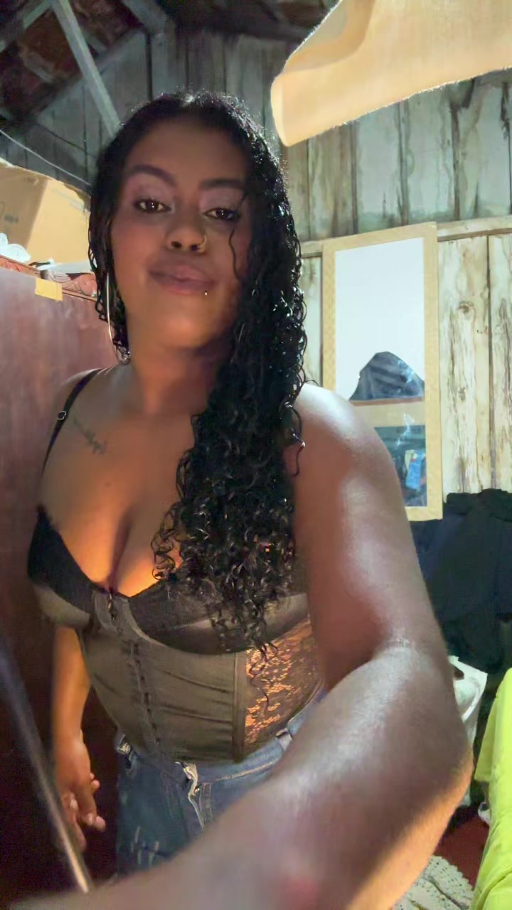 @jessicadacruz