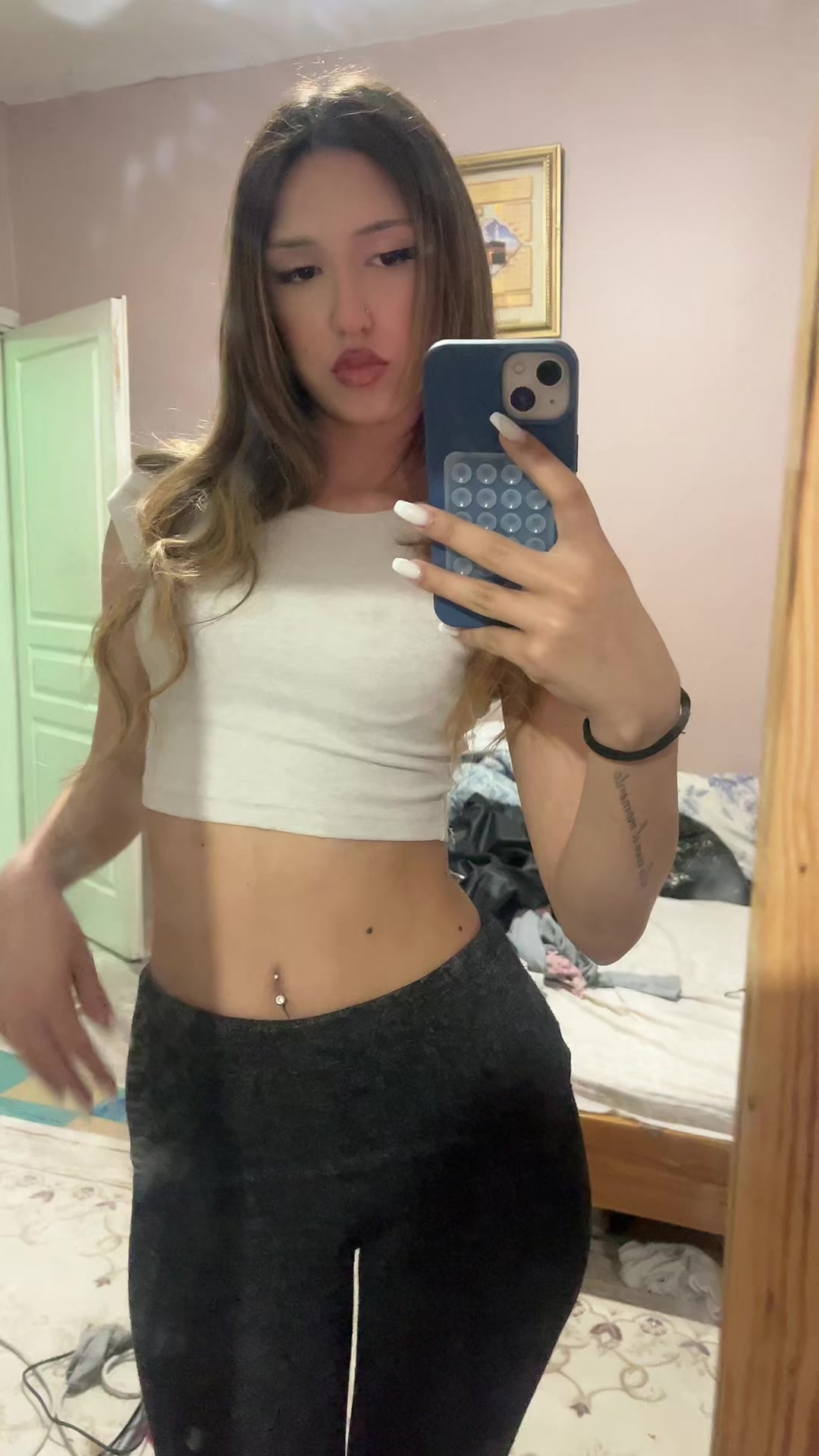 @b&uuml;sra
