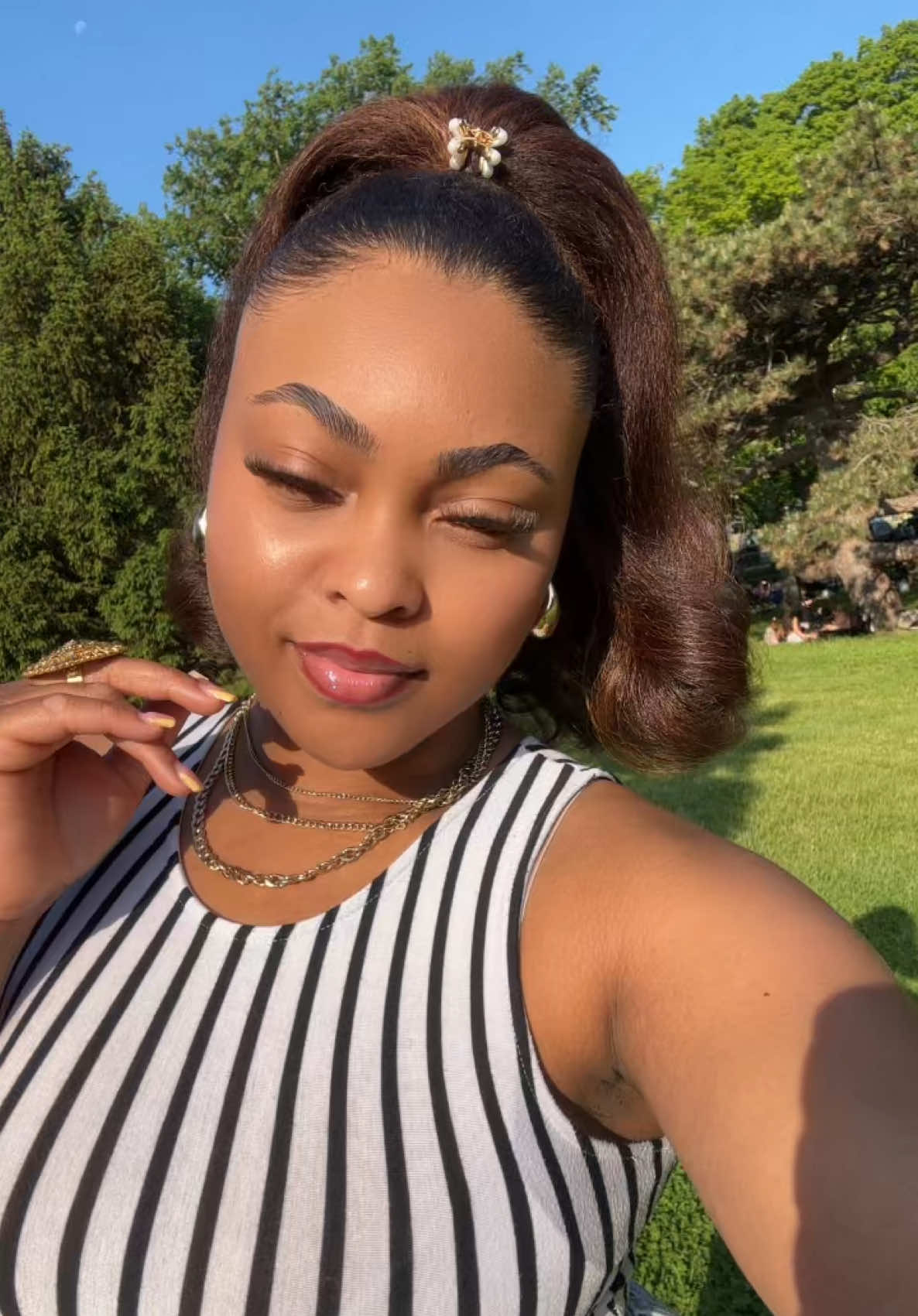 @rosesafterrainn