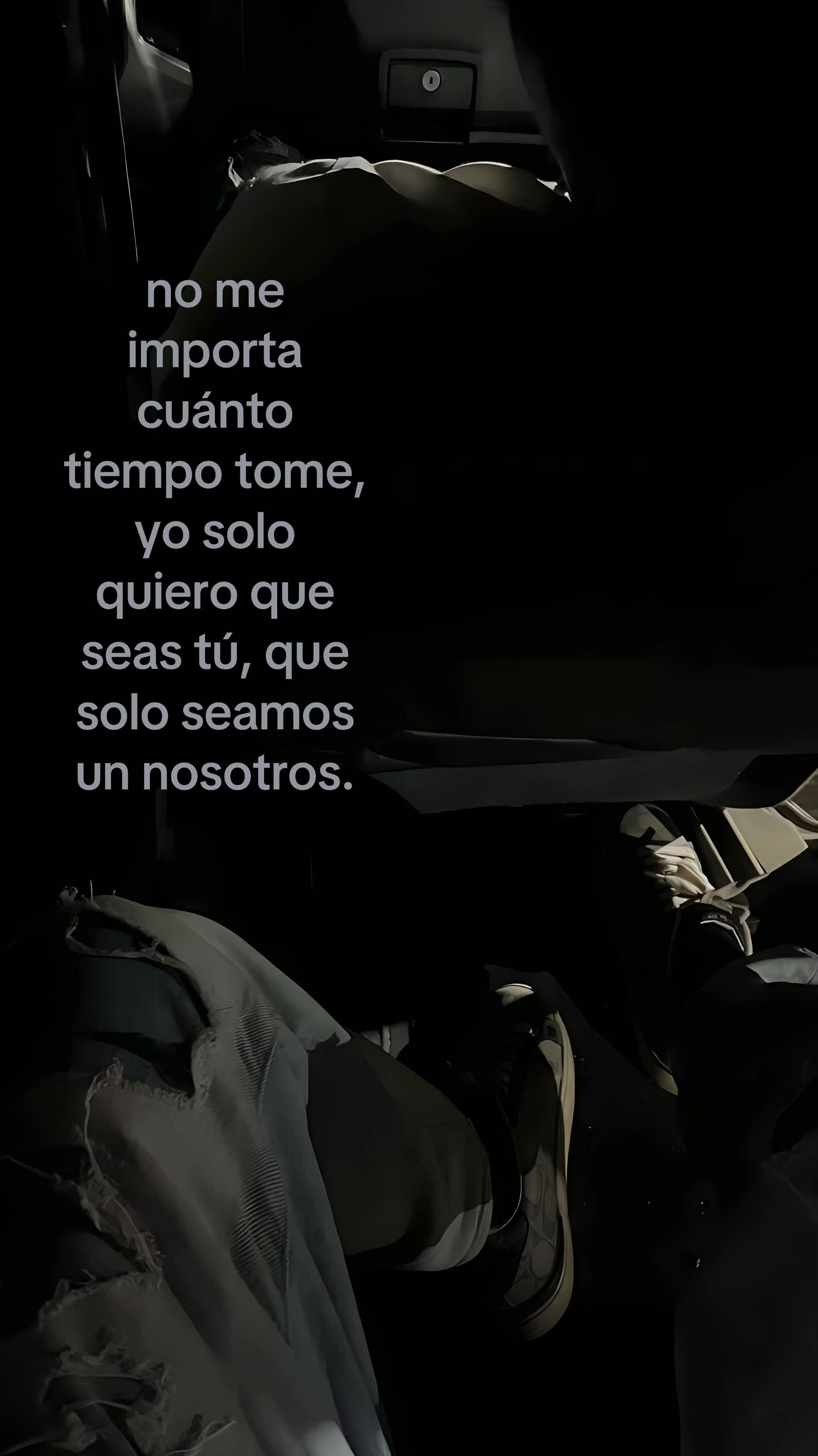 @𝐅