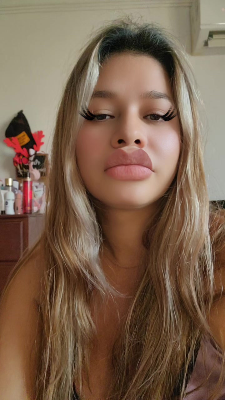 @Anitarcolombia