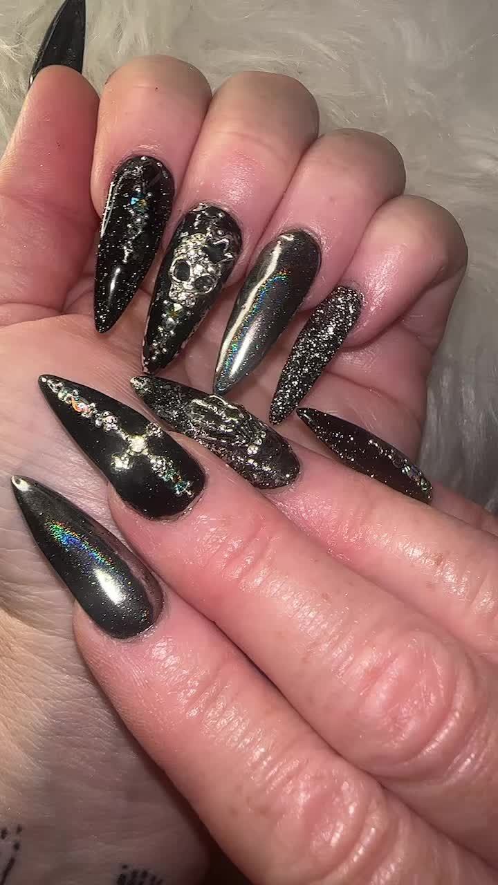 @GingerleighNails