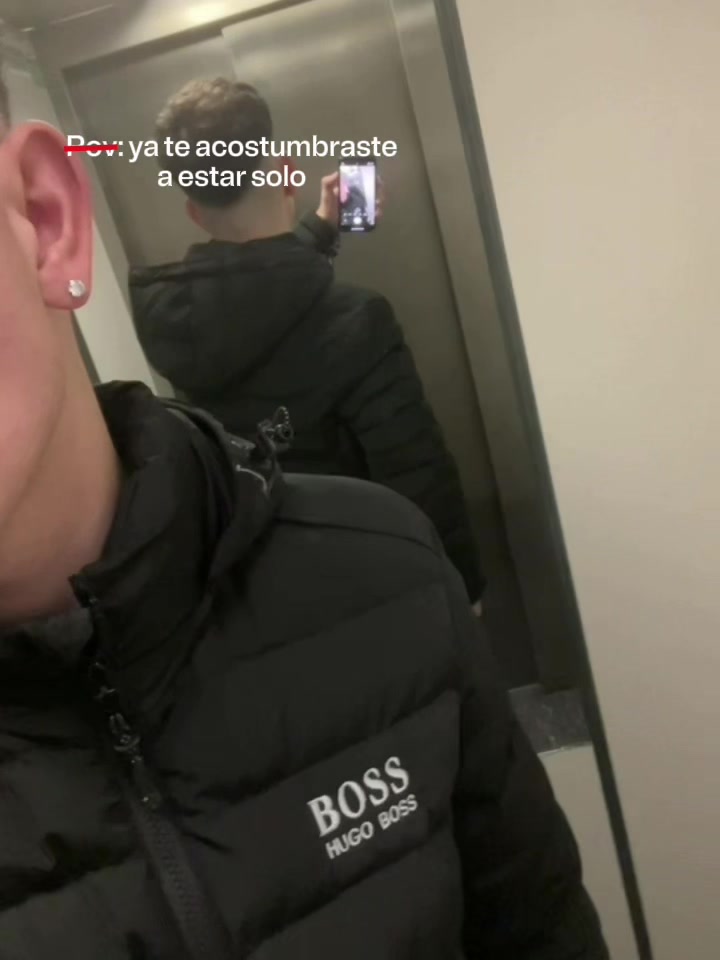 @👤