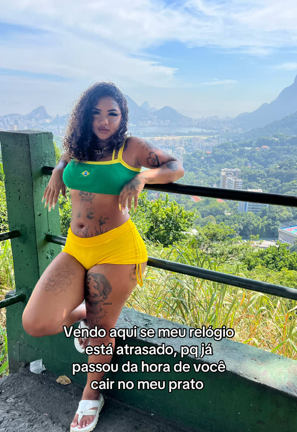 @Larissa Giulia
