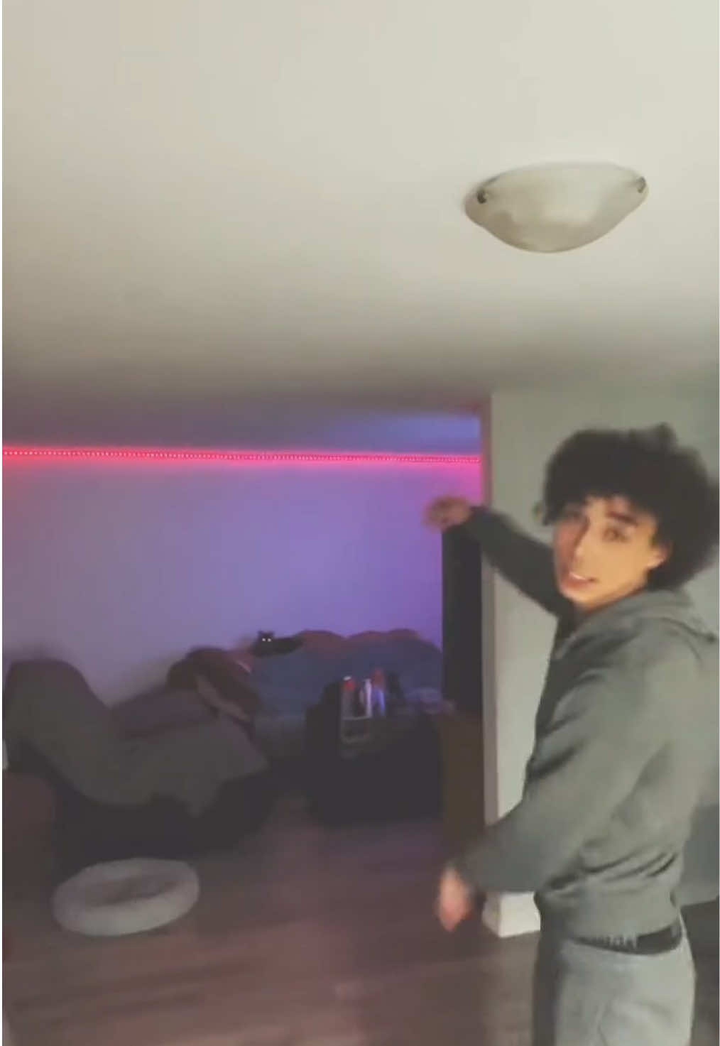 @HBK