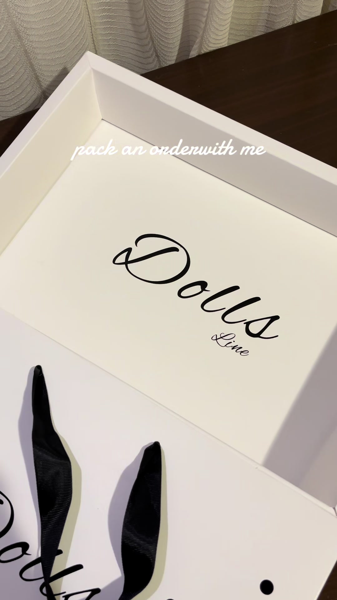 @Dolls line