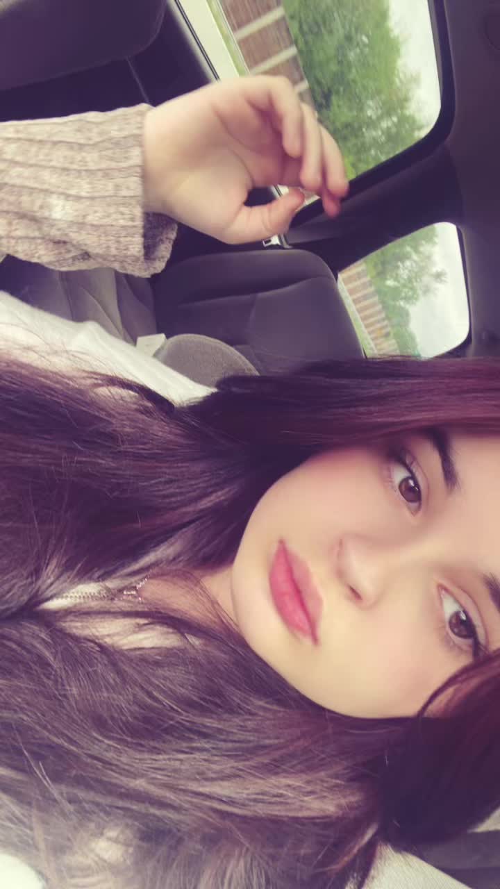 @VICTORIA<33