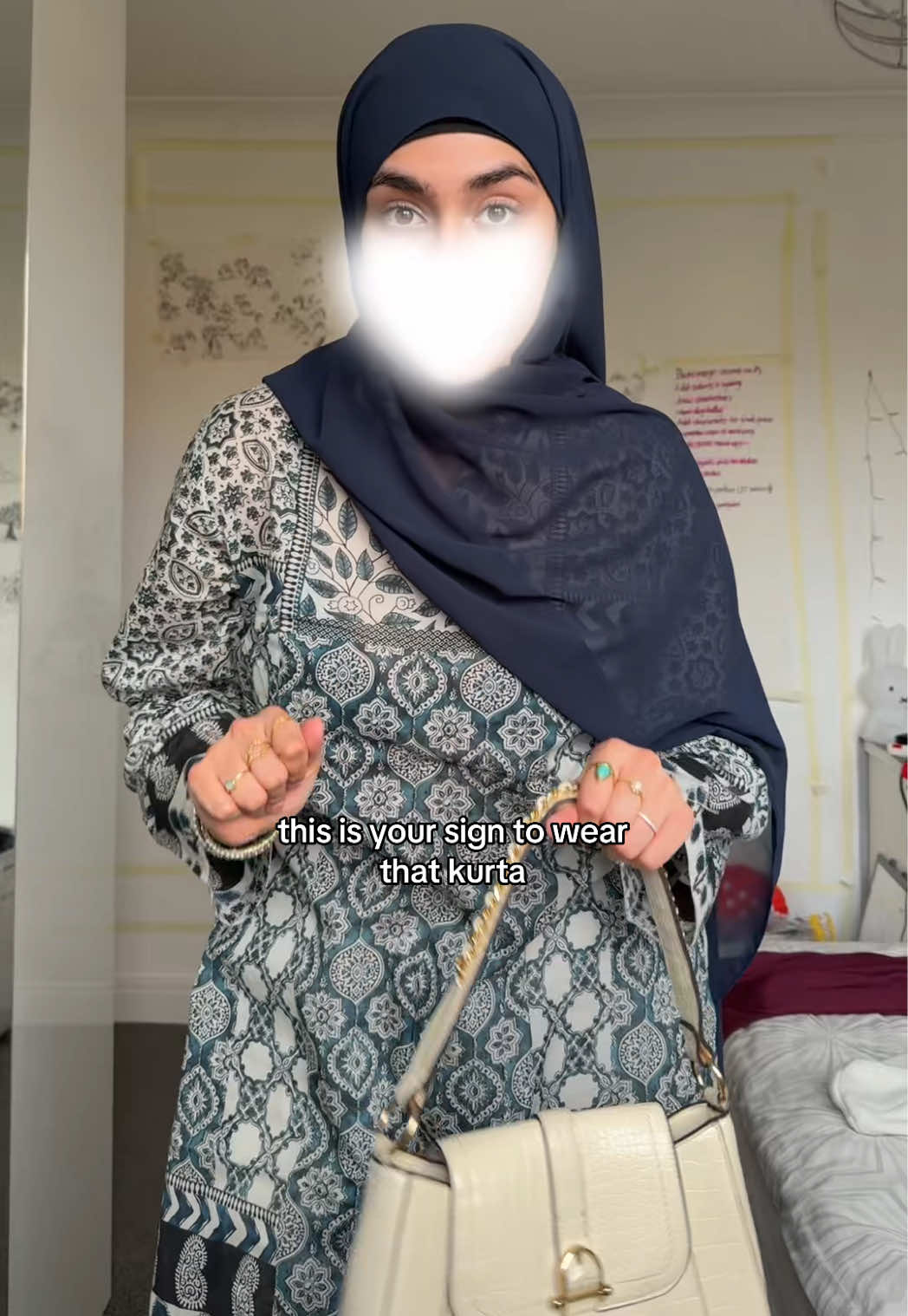 @زينب