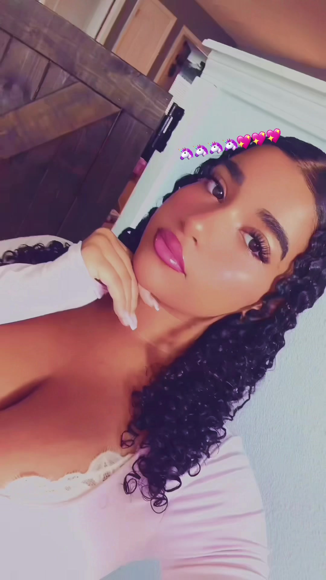 @🦄