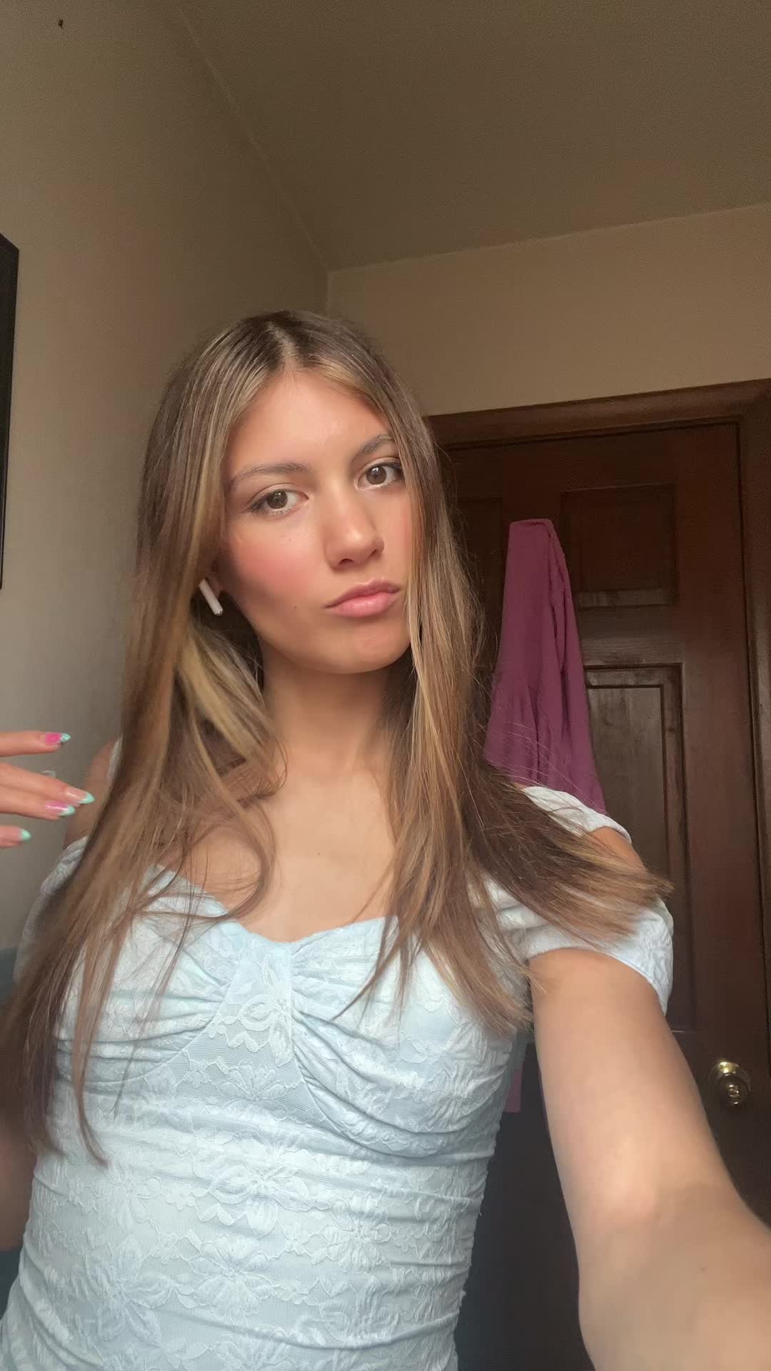 @theleahmae