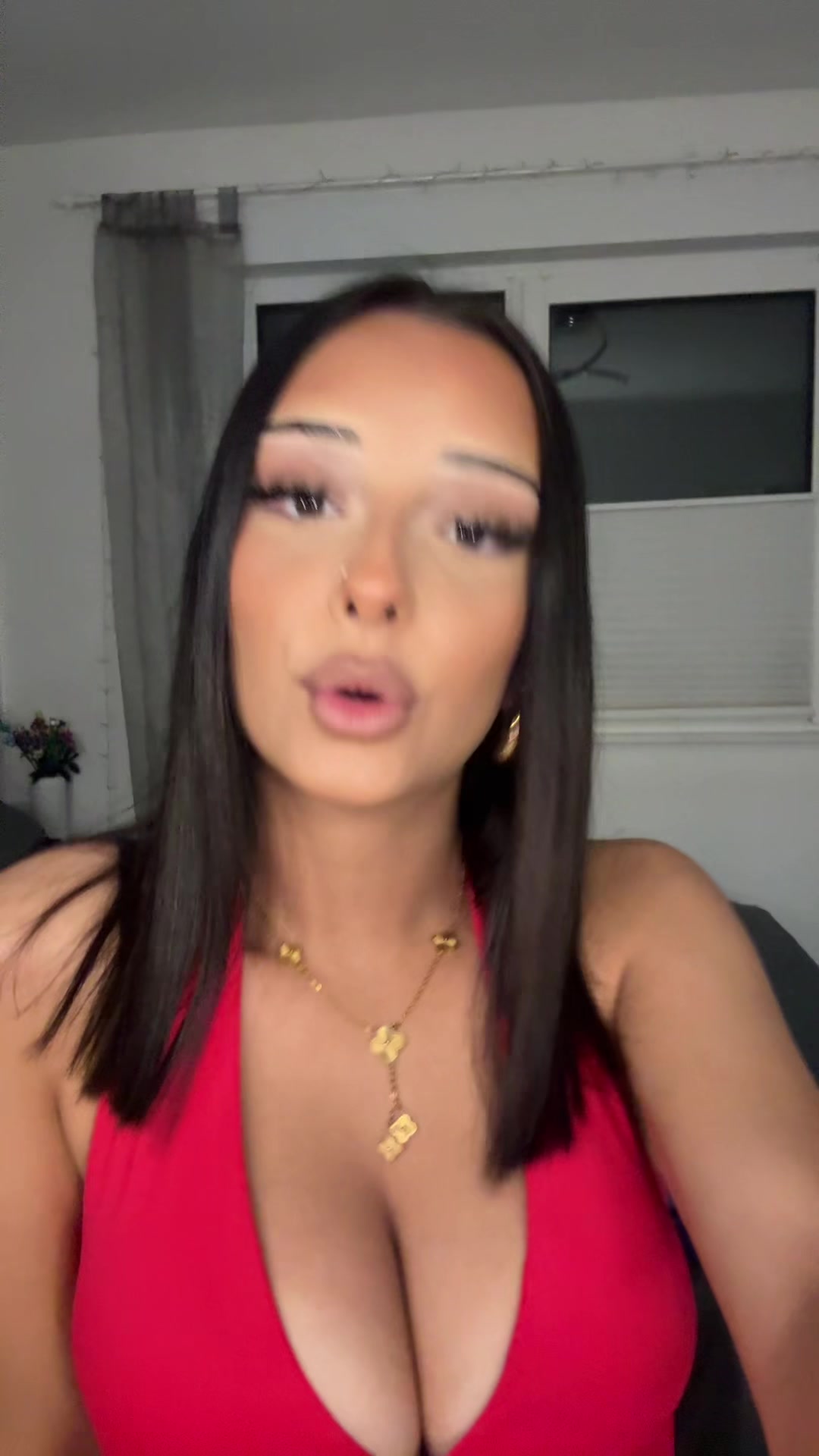 @elissa
