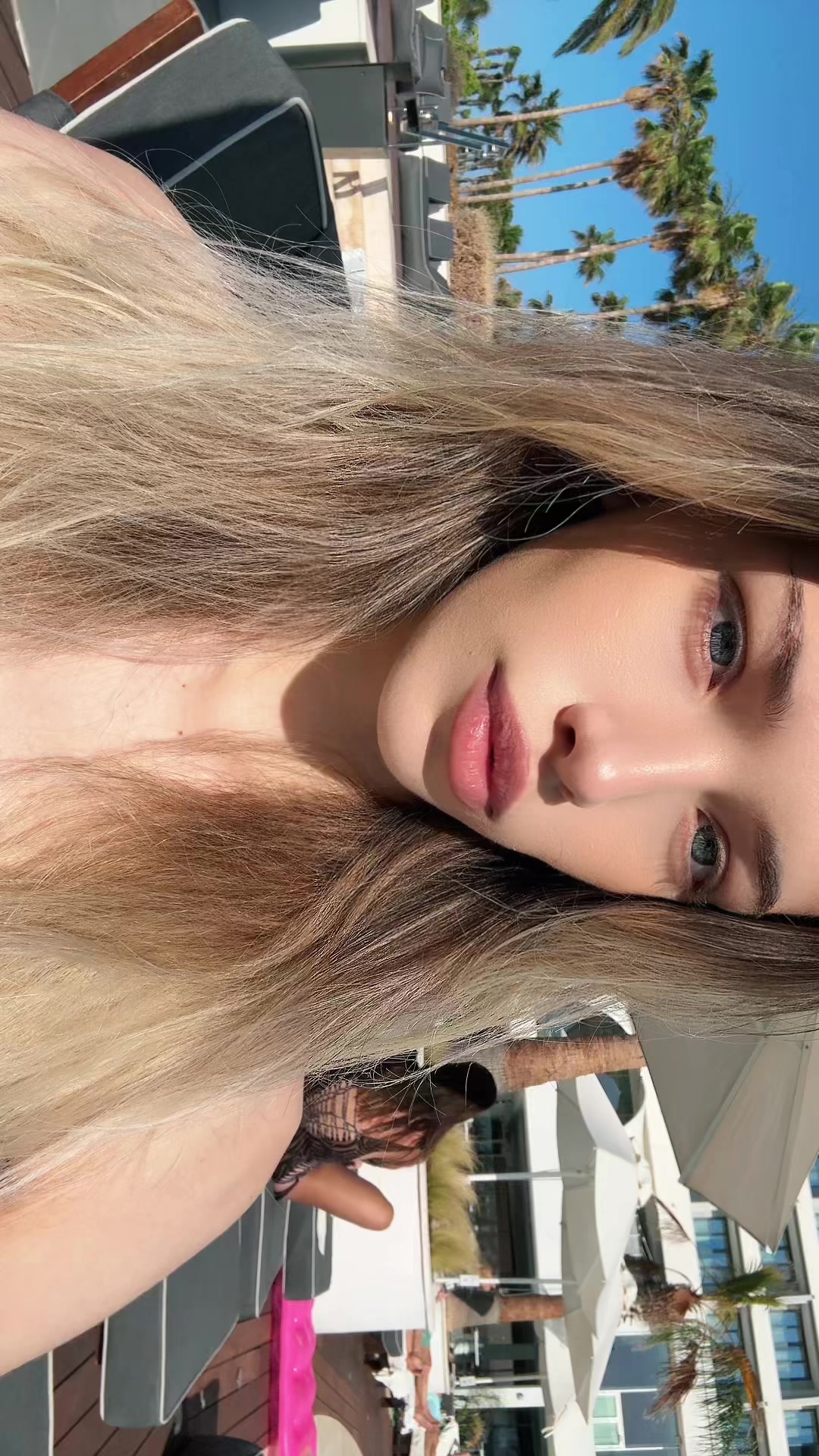 @VLATESSA