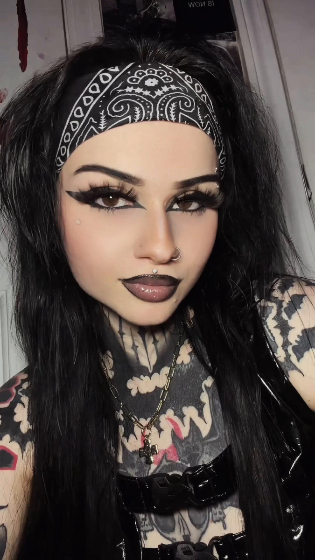 @˚ ♱ 𝔰𝔢𝔯𝔞𝔰 ♱˚