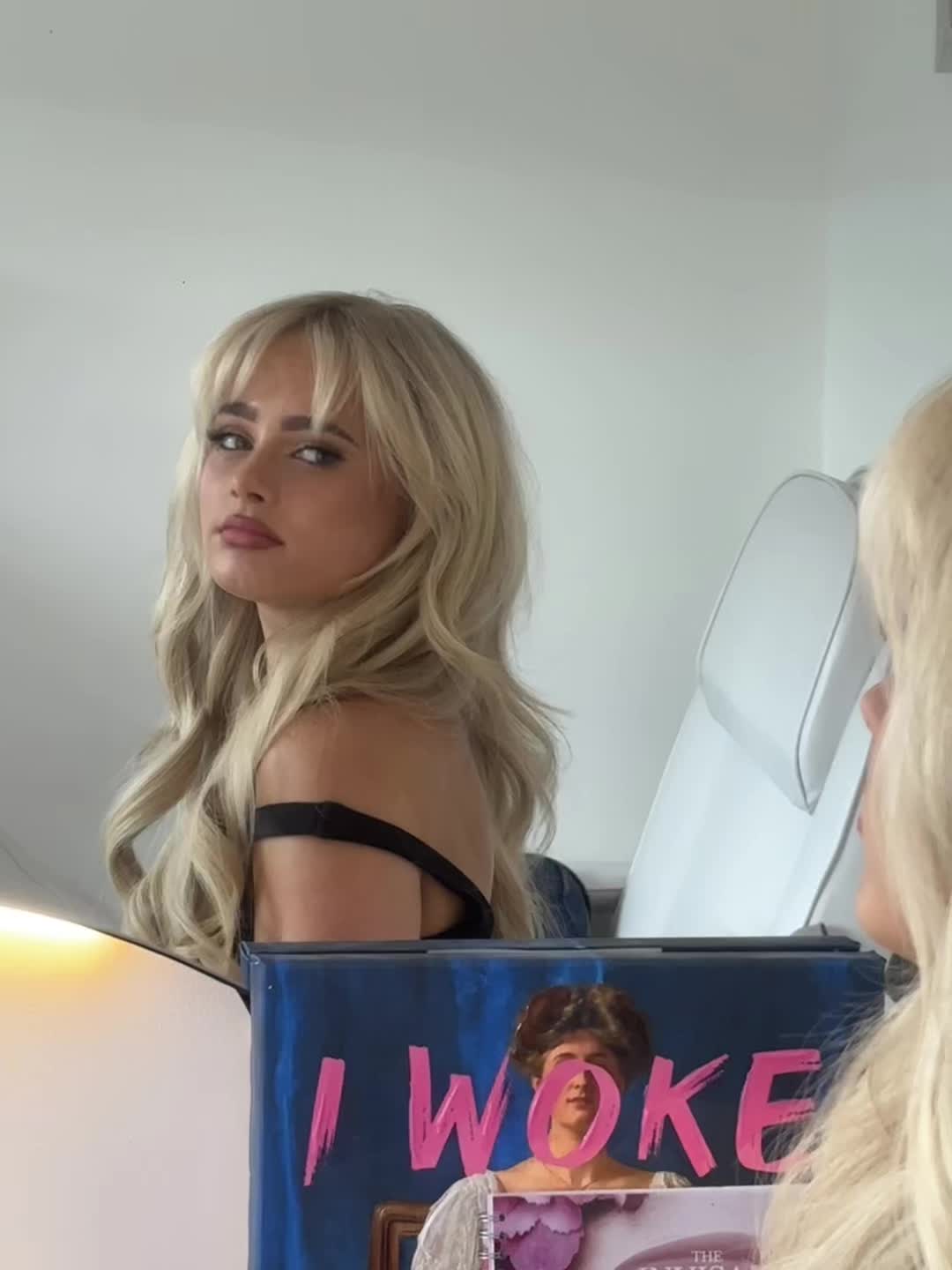 @isabellaa10000