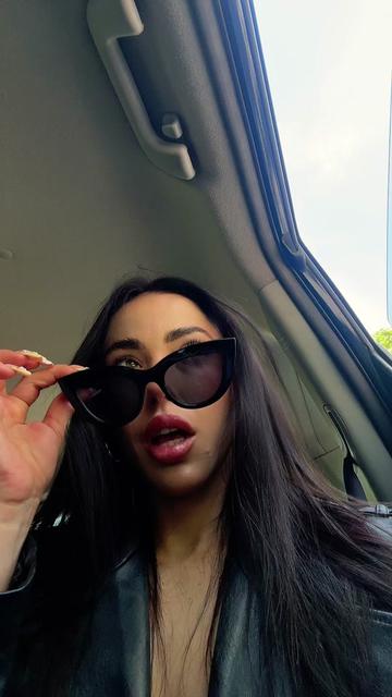 @byauura