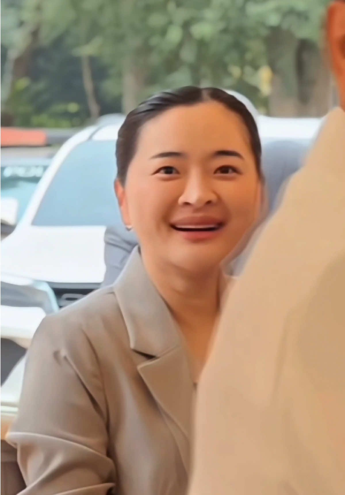 @นานาจะไปหาคนสวย