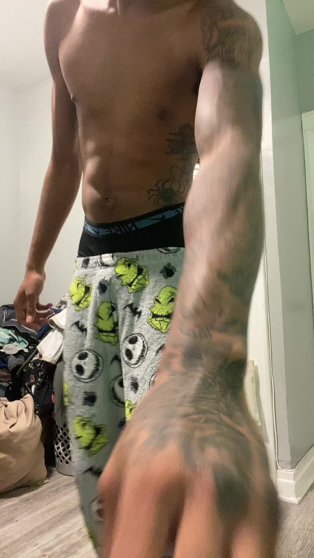 @🕷