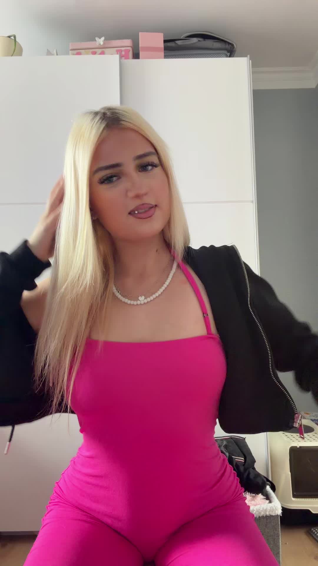 @🫠