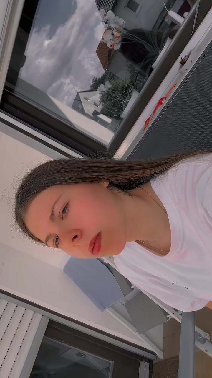 @angelina04.03