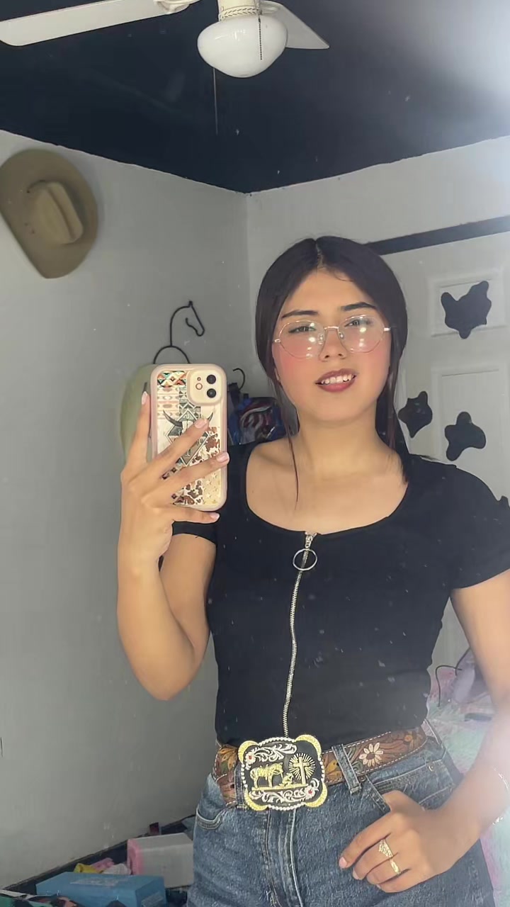 @𝐋𝐈𝐙𝐙𝐙✨