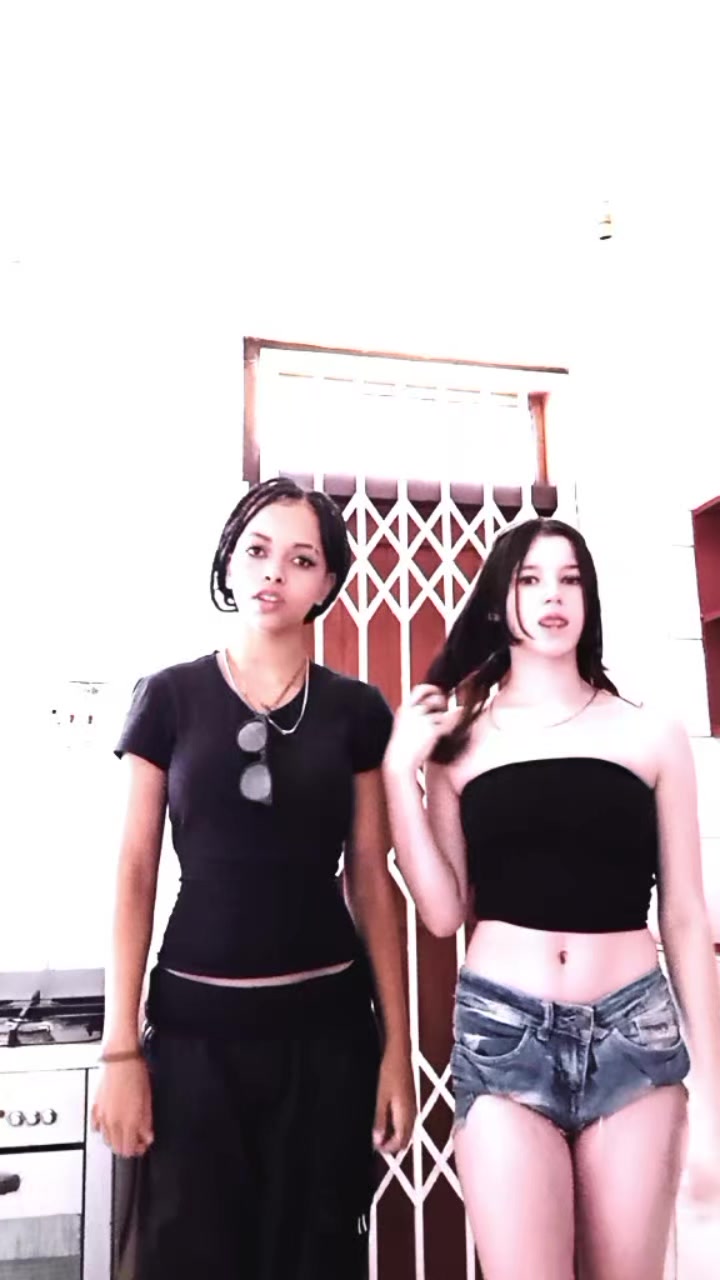 @𝖆𝖒𝖆𝖓𝖉𝖆👻🖤