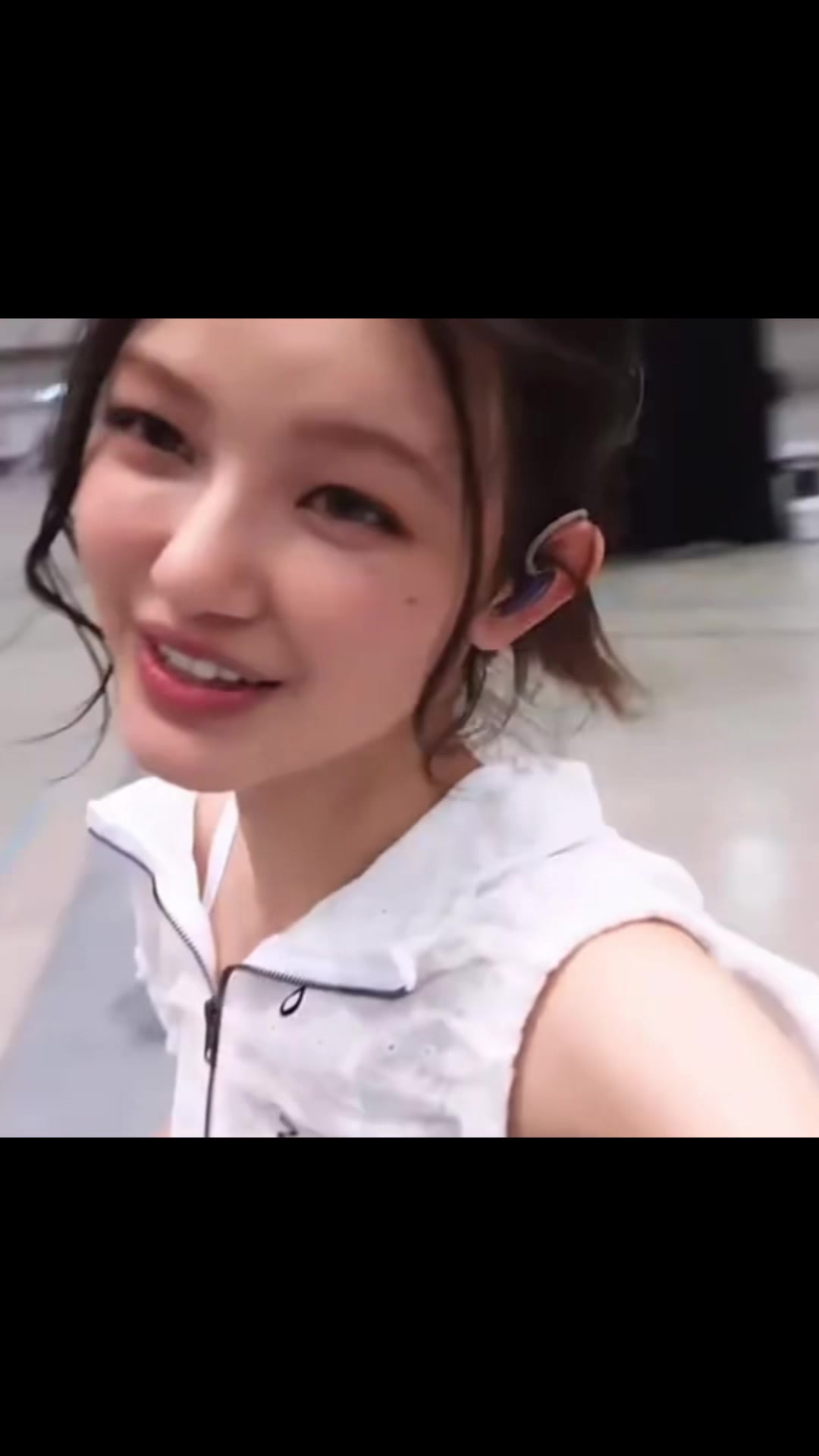 @Jihyo d1 glazer ✌️😭🥹