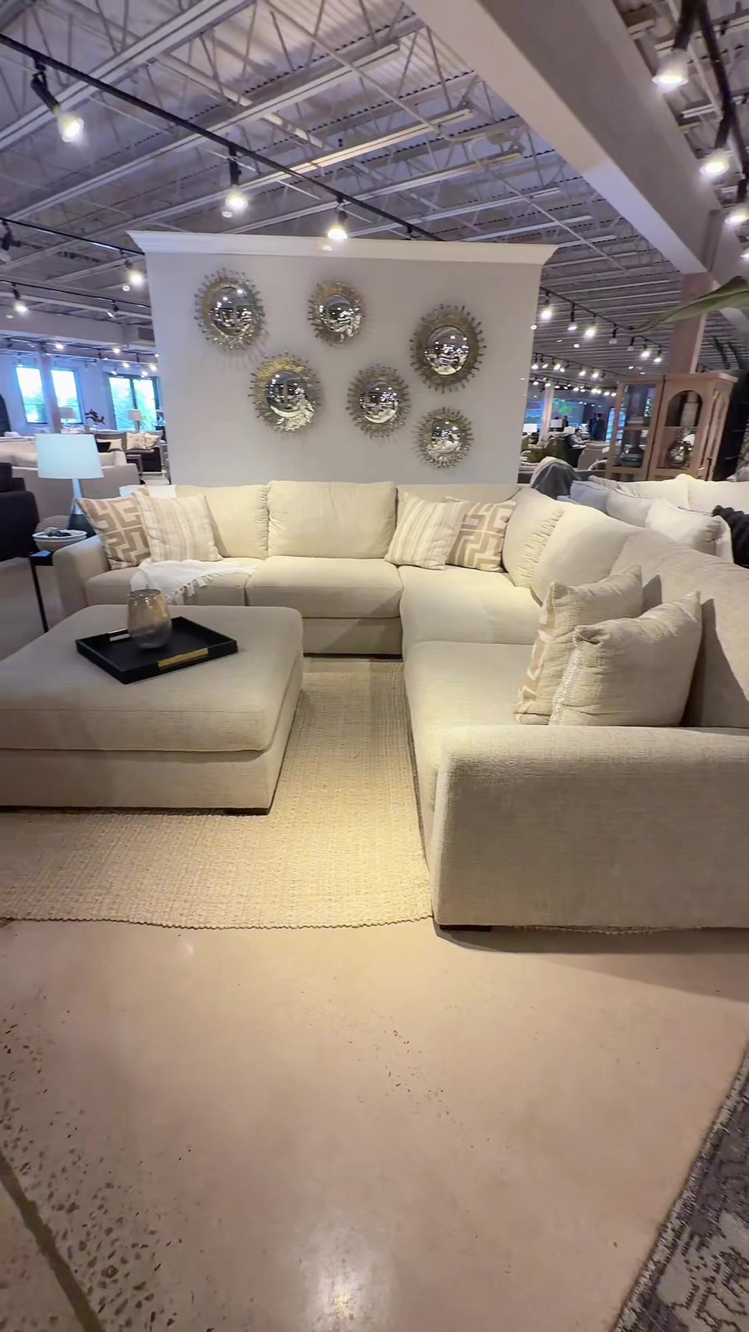 @modernhomefurniture.com