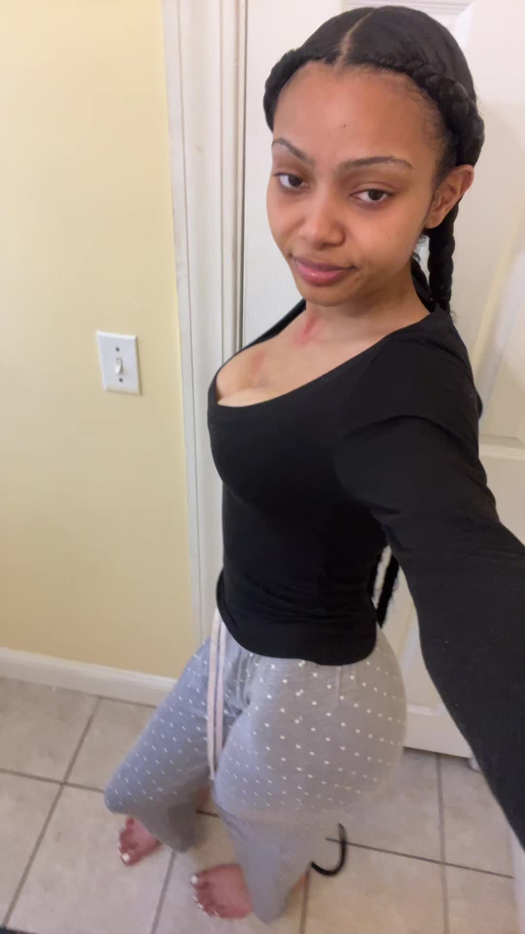 @️