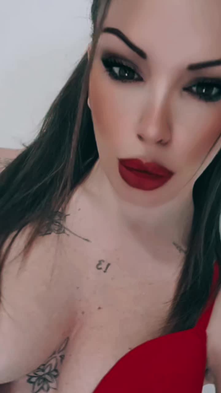 @⚜️❤&zwj;🔥LA REGINA DI TIK TOK🌹🐿