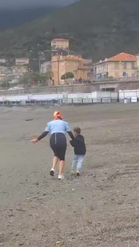 @Franco Casella380.