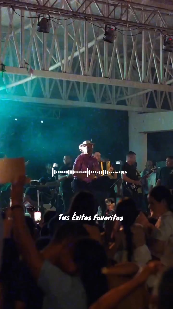 @TUS EXITOS FAVORITOS