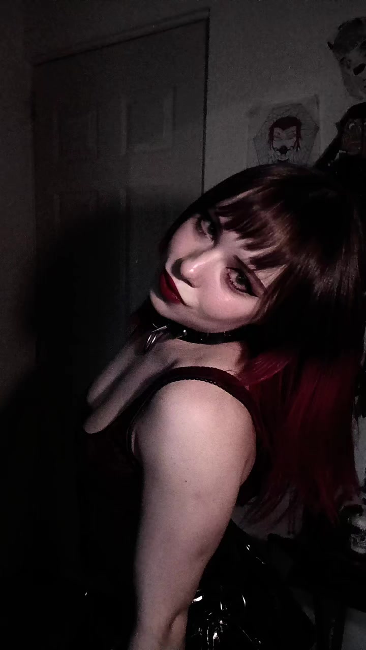 @𝕷𝖆𝖉𝖞 𝕭⛧𝖙𝖍𝖔𝖗𝔂.☠