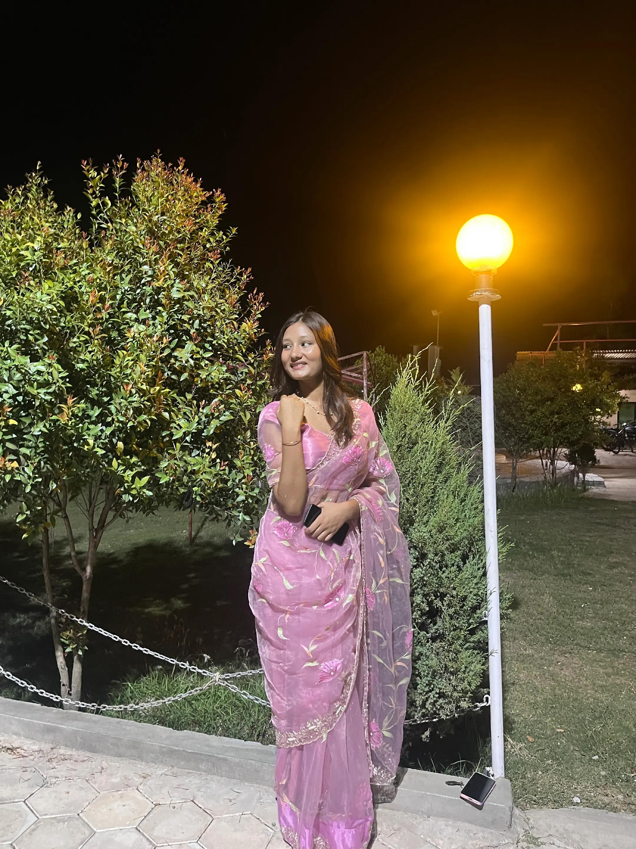 @Deeya Chand✨