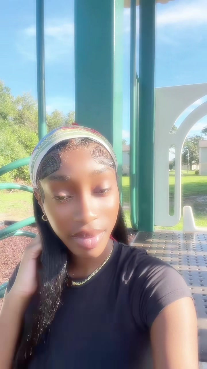 @adoreelele.e