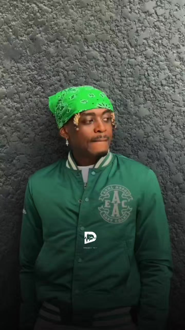 @𝗗𝗖 𝗙𝗔𝗠𝗢𝗨𝗦 𝗟𝗬𝗥𝗜𝗖𝗦