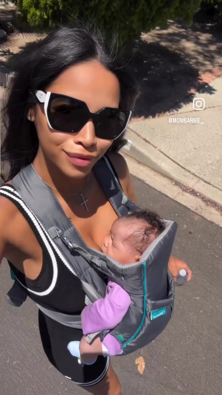 @mom_barbie_