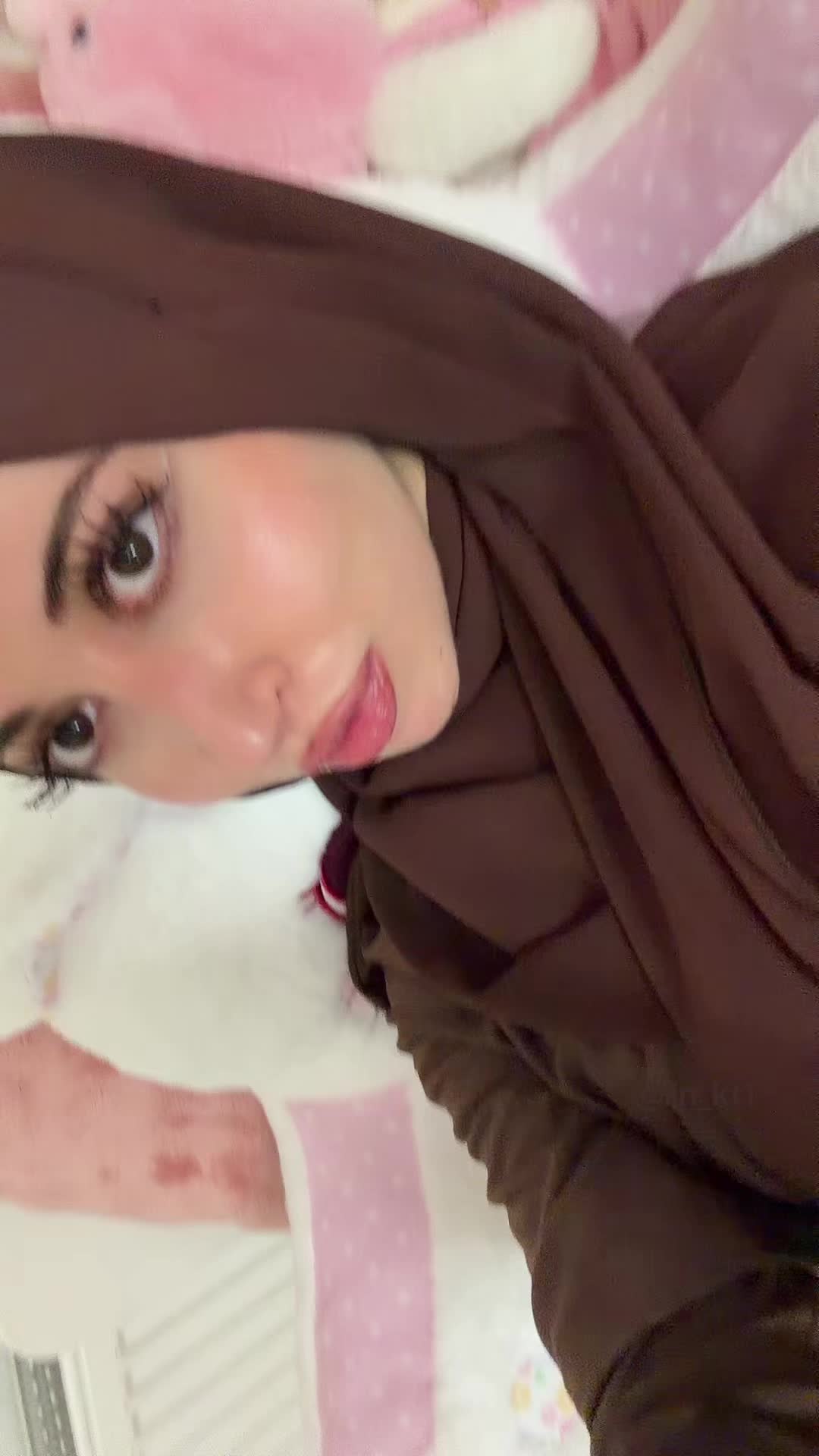 @لين