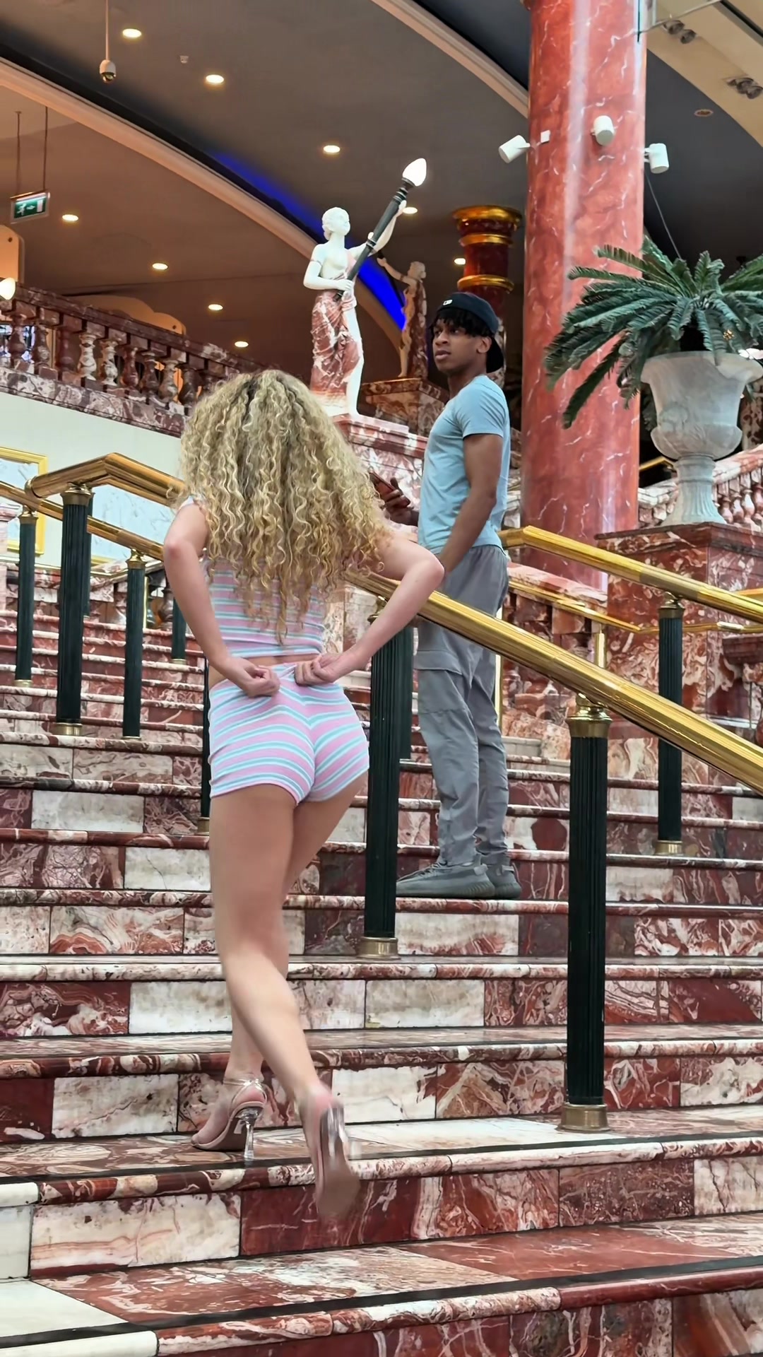 @Curlyfriesjazz🥀
