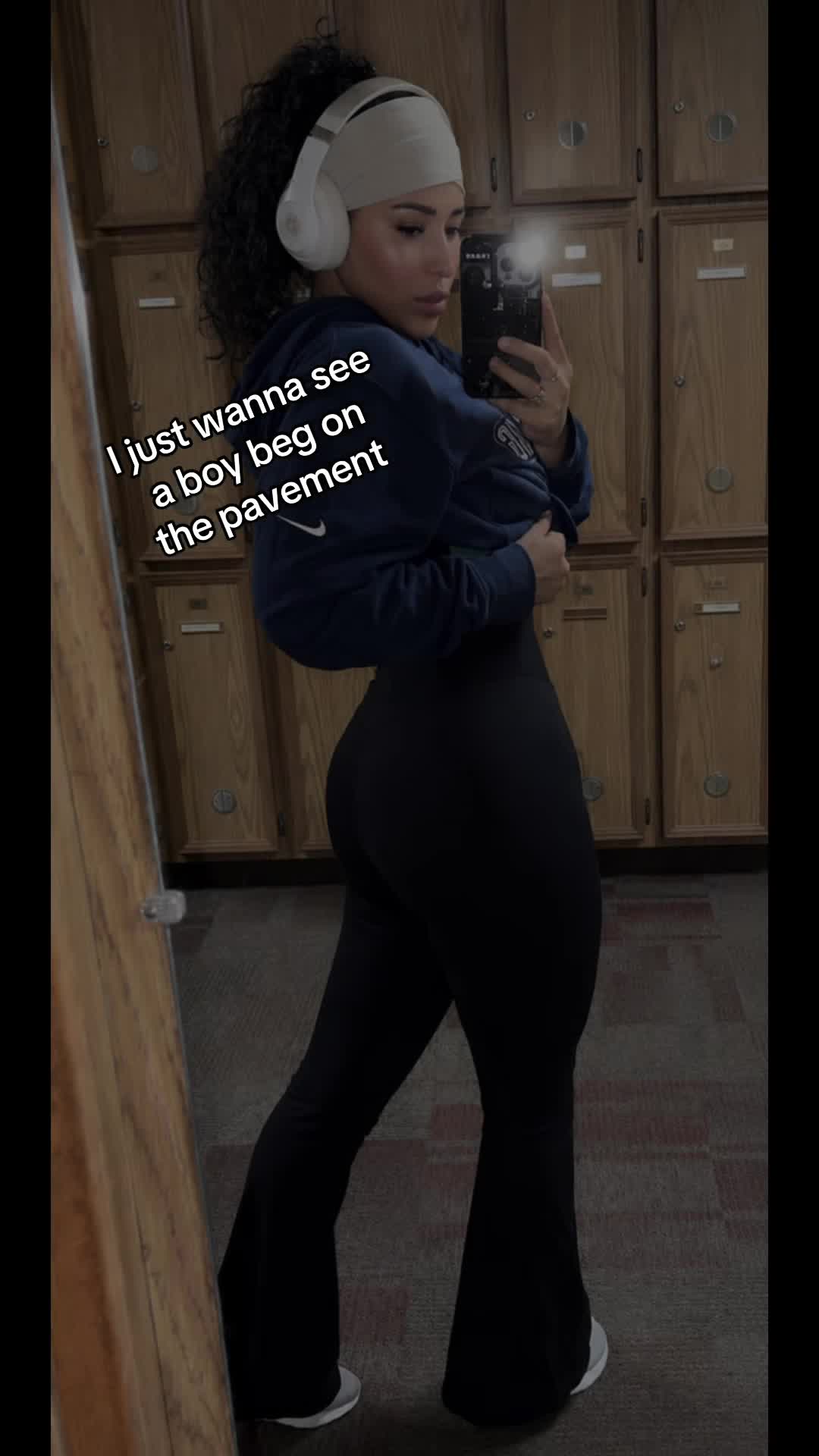 @leslye94