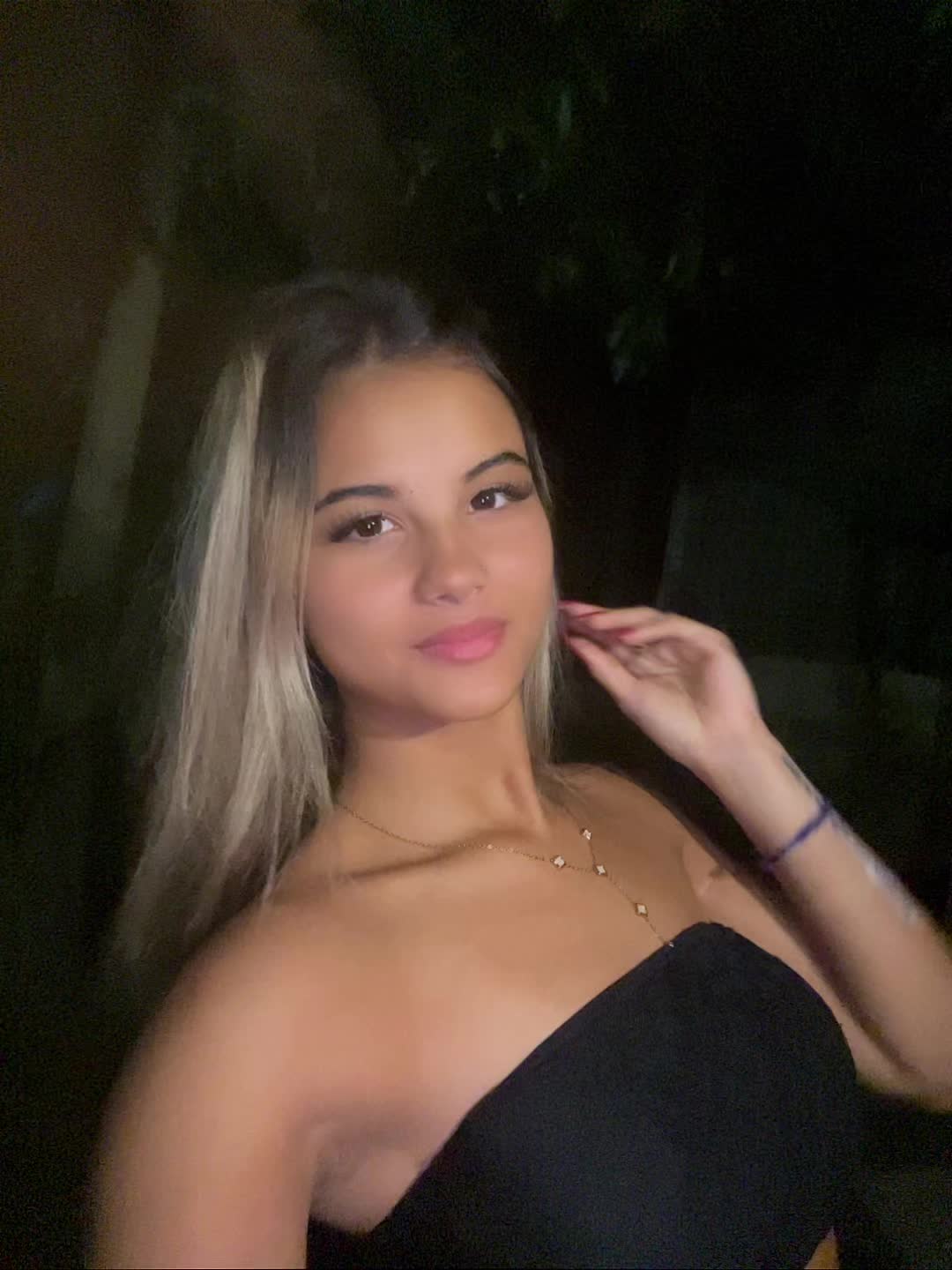 @Roro&rsquo;🇷🇪